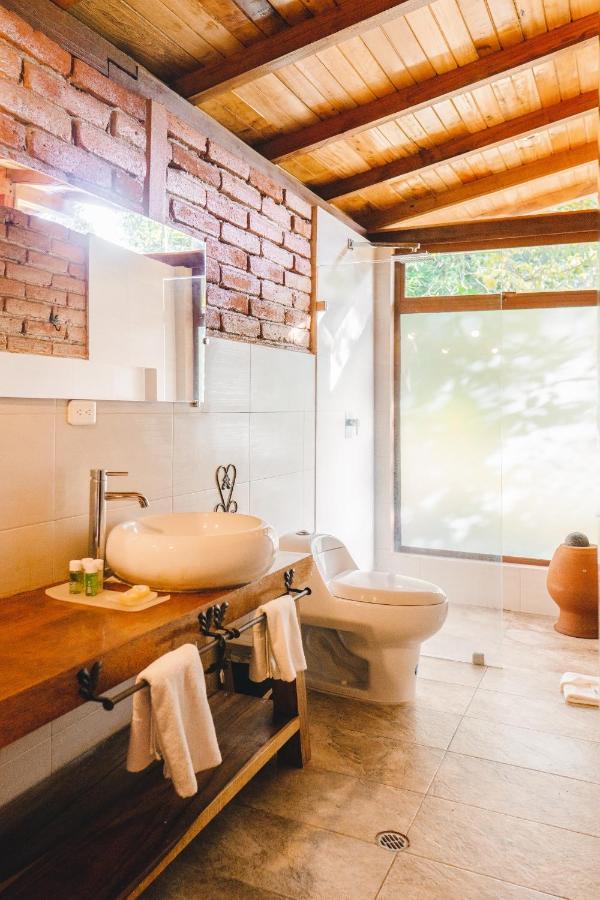 Piripe Wellness Lodge Pacto Esterno foto