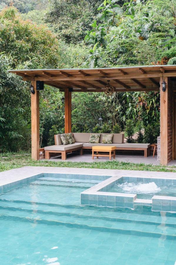 Piripe Wellness Lodge Pacto Esterno foto