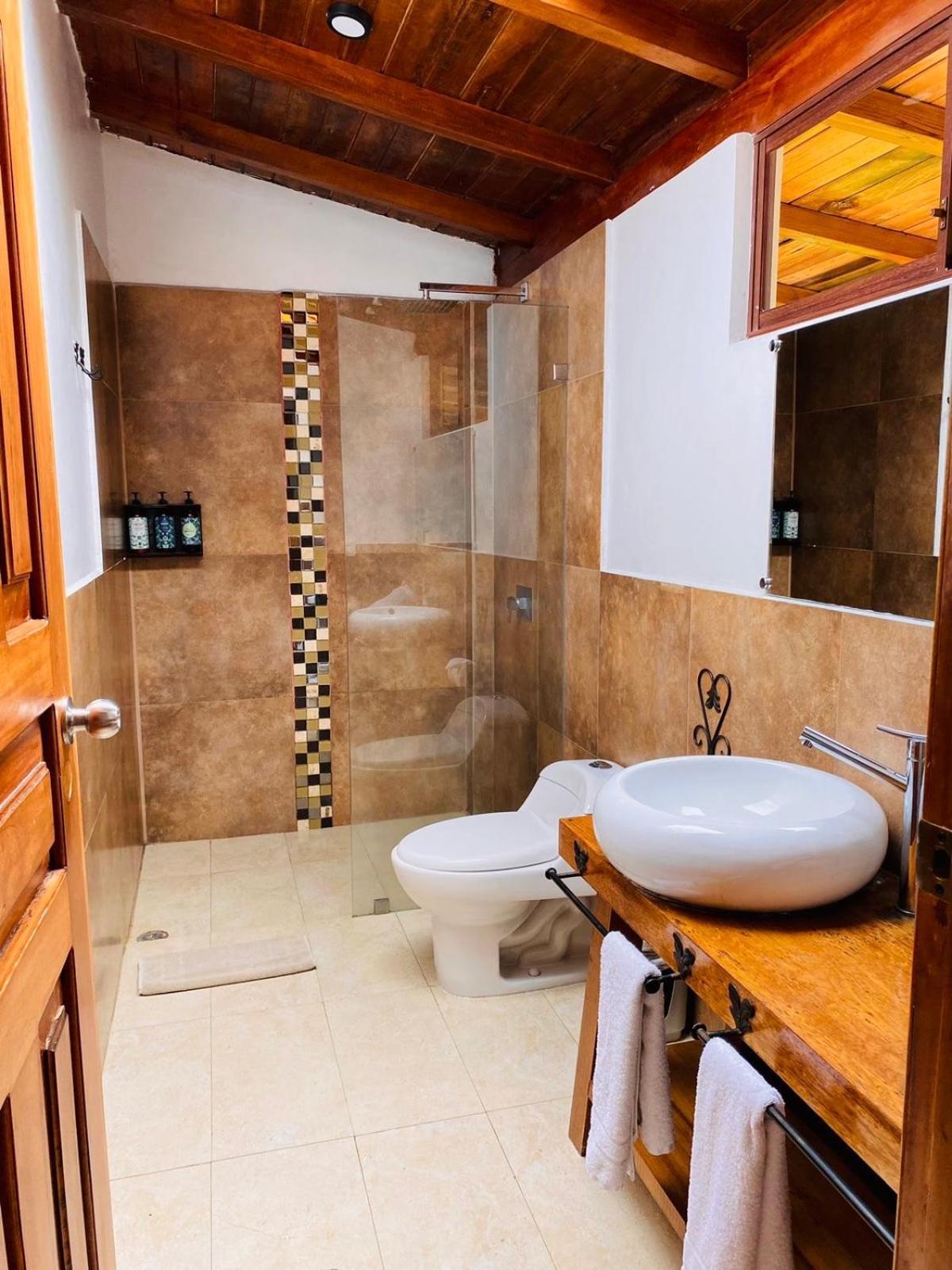 Piripe Wellness Lodge Pacto Esterno foto